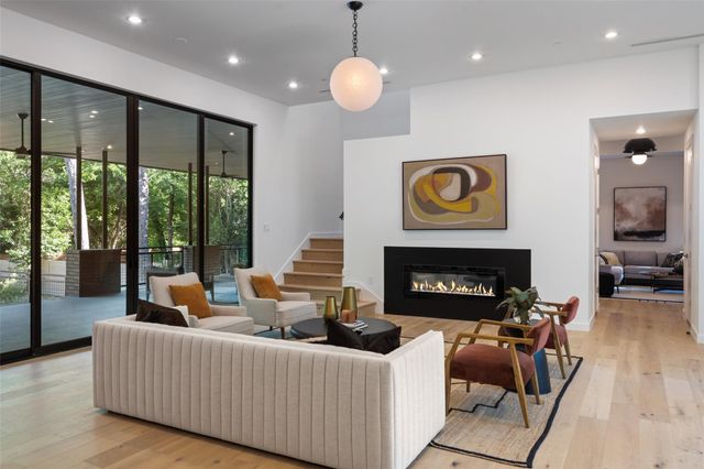 2003 Sharon LN, Austin, TX 78703