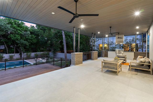 2003 Sharon LN, Austin, TX 78703