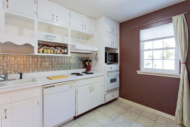 1561 Jacks Dr Apt B, Tallahassee, FL 32301