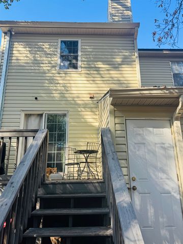 1561 Jacks Dr Apt B, Tallahassee, FL 32301