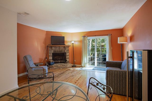 1561 Jacks Dr Apt B, Tallahassee, FL 32301