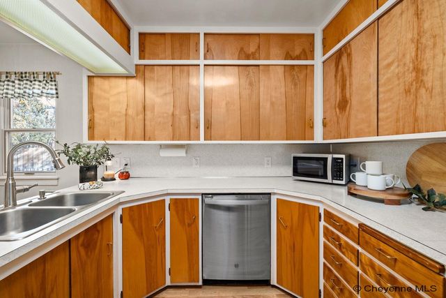 3515 DILLON AVE, Cheyenne, WY 82001