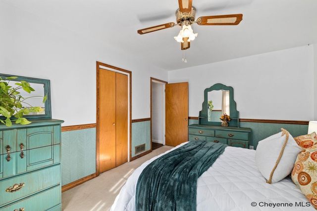 3515 DILLON AVE, Cheyenne, WY 82001