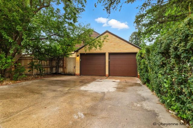 3515 DILLON AVE, Cheyenne, WY 82001
