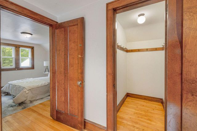 3130 N 44th STREET, Milwaukee, WI 53216
