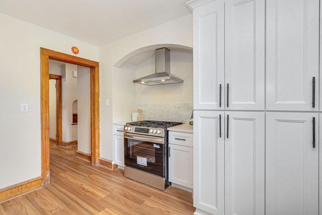 3130 N 44th STREET, Milwaukee, WI 53216