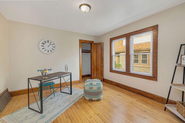 3130 N 44th STREET, Milwaukee, WI 53216