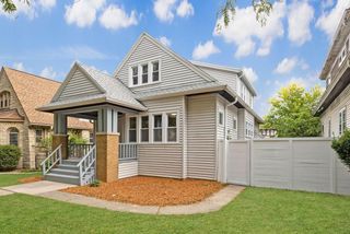 3130 N 44th STREET, Milwaukee, WI 53216