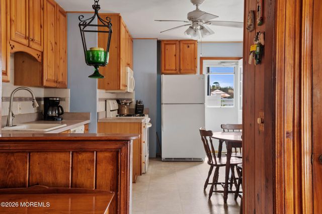 16 22nd Avenue, Seaside Park, NJ 08752