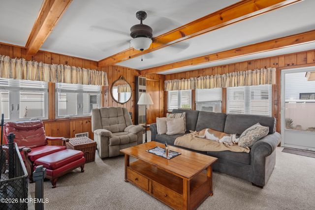 16 22nd Avenue, Seaside Park, NJ 08752