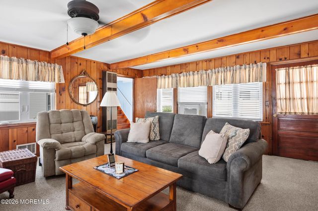 16 22nd Avenue, Seaside Park, NJ 08752