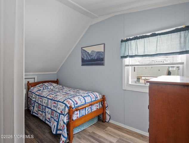 16 22nd Avenue, Seaside Park, NJ 08752