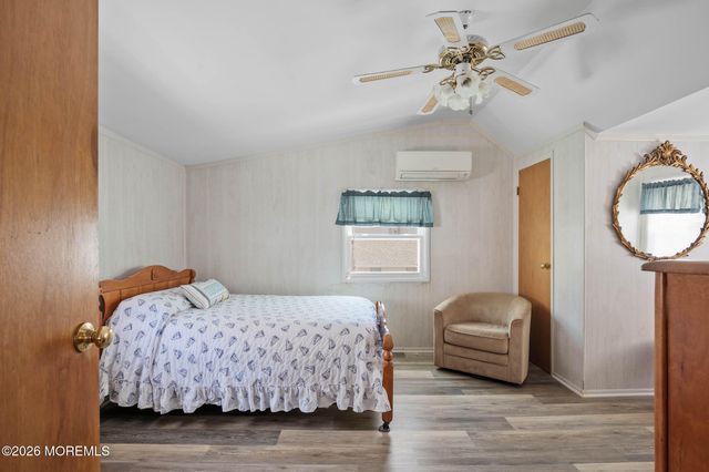 16 22nd Avenue, Seaside Park, NJ 08752