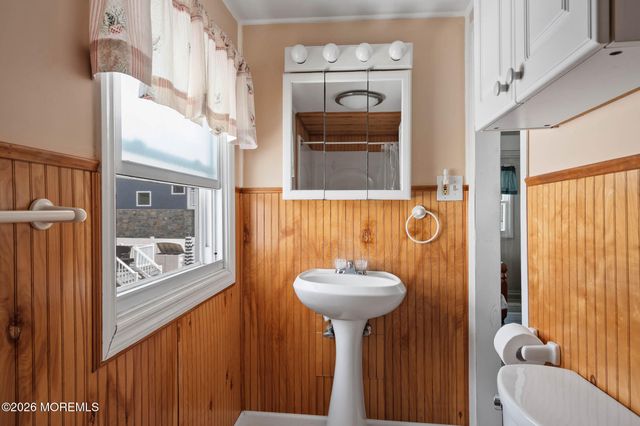 16 22nd Avenue, Seaside Park, NJ 08752