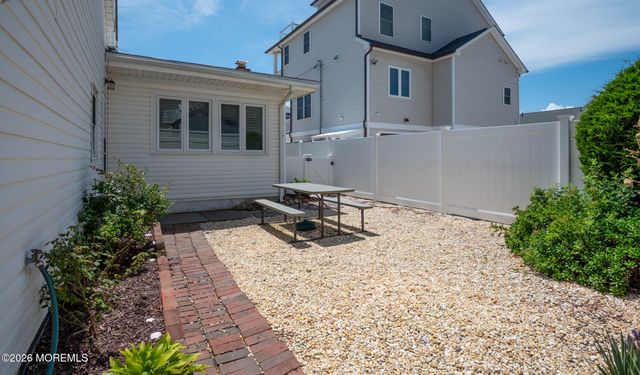 16 22nd Avenue, Seaside Park, NJ 08752