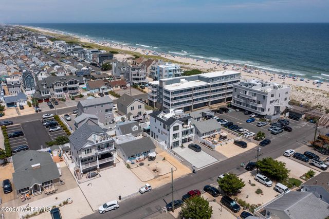16 22nd Avenue, Seaside Park, NJ 08752