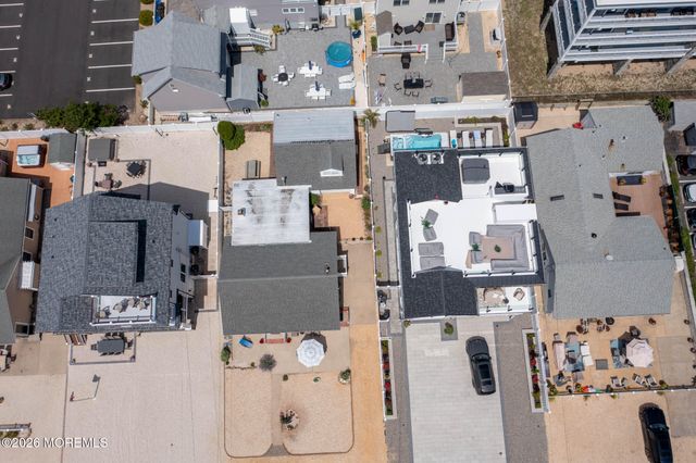 16 22nd Avenue, Seaside Park, NJ 08752