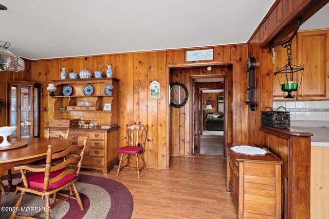 16 22nd Avenue, Seaside Park, NJ 08752