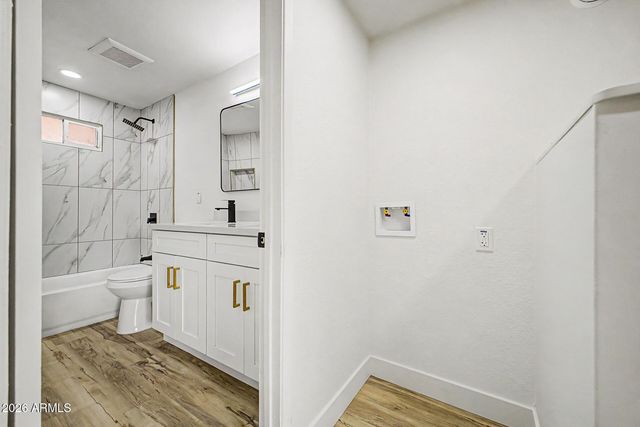 7407 W MONTE VISTA Road, Phoenix, AZ 85035
