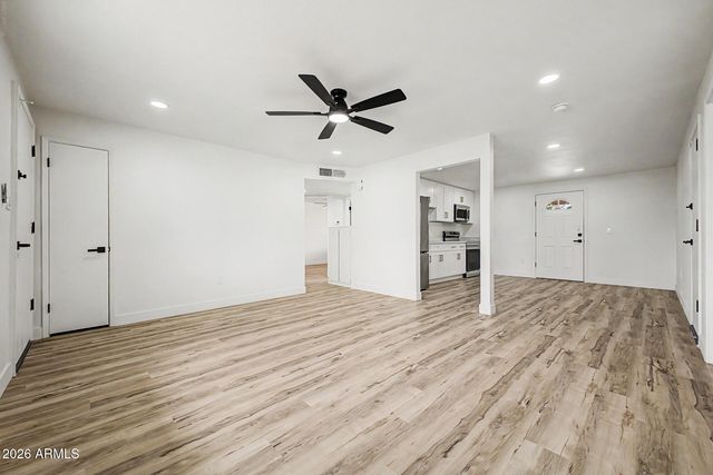 7407 W MONTE VISTA Road, Phoenix, AZ 85035