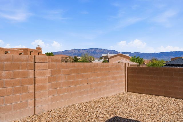 4609 Albany Court NW, Albuquerque, NM 87114