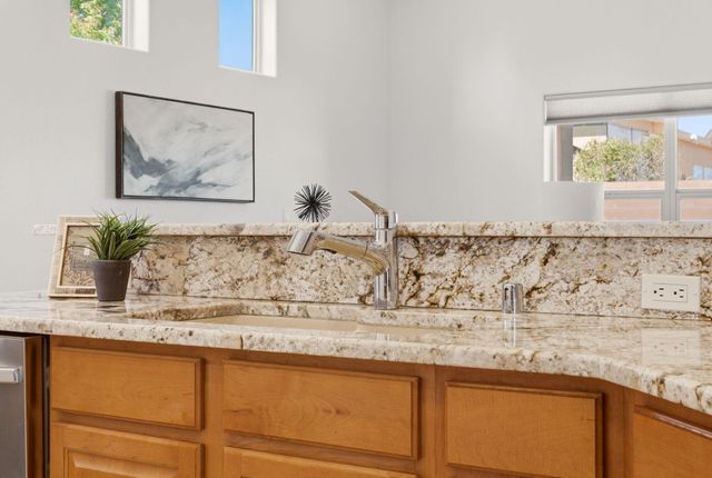 4609 Albany Court NW, Albuquerque, NM 87114