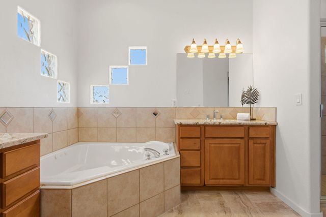 4609 Albany Court NW, Albuquerque, NM 87114