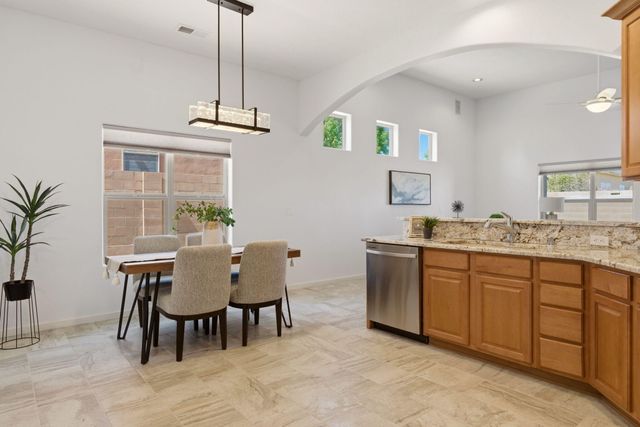 4609 Albany Court NW, Albuquerque, NM 87114