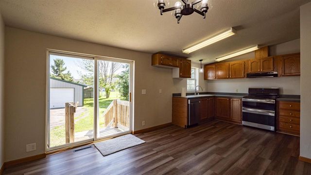 500 PHEASANT DRIVE, New London, WI 54961