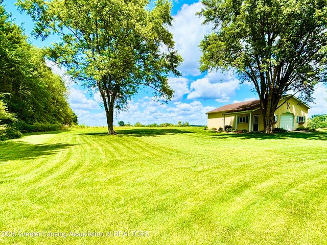 4634 Thornton Highway, Charlotte, MI 48813