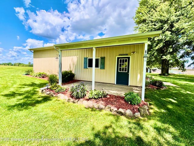 4634 Thornton Highway, Charlotte, MI 48813