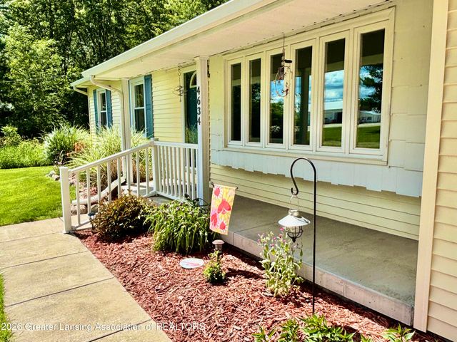 4634 Thornton Highway, Charlotte, MI 48813