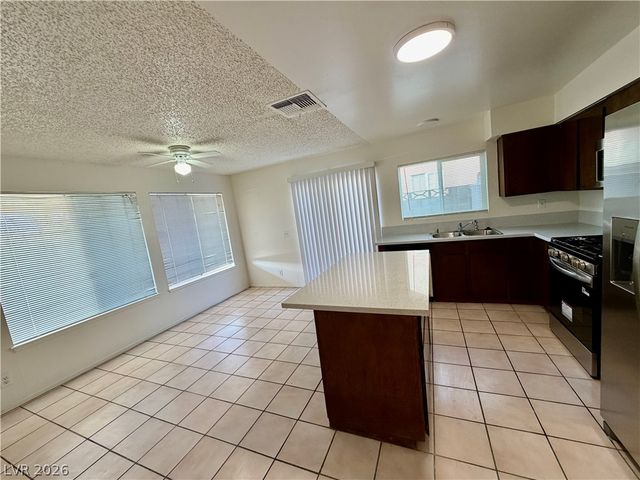 6361 Hummingbird Lane, Las Vegas, NV 89103