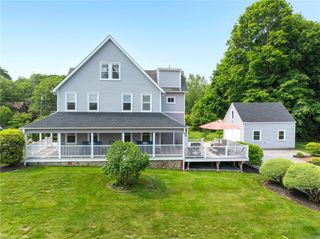 7 Prospect Avenue, Narragansett, RI 02882