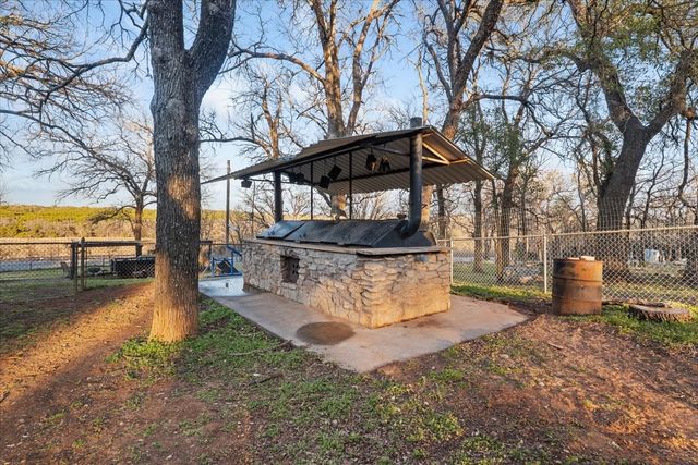 398 N FM Road 4, Palo Pinto, TX 76484