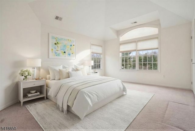 204 Edmonton Ct, Livingston Twp., NJ 07039