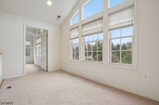 204 Edmonton Ct, Livingston Twp., NJ 07039