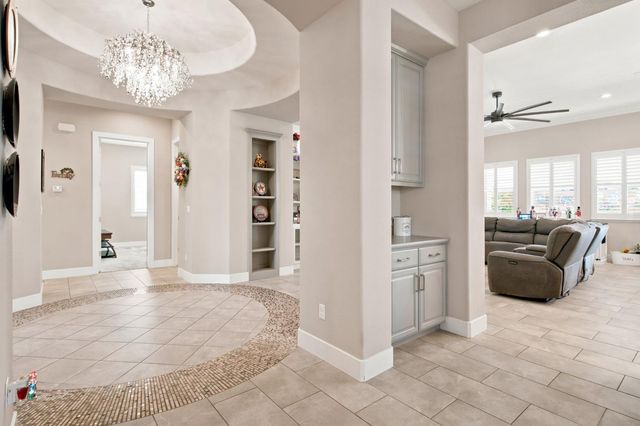 1322 Mossback Dr, Manteca, CA 95337
