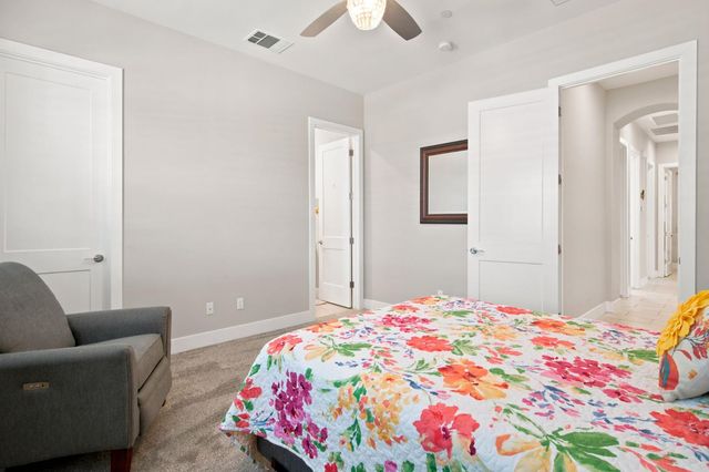 1322 Mossback Dr, Manteca, CA 95337