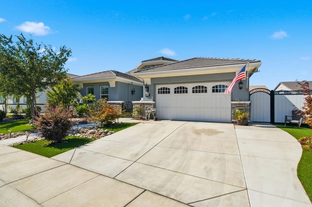 1322 Mossback Dr, Manteca, CA 95337