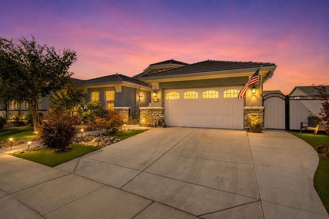 1322 Mossback Dr, Manteca, CA 95337