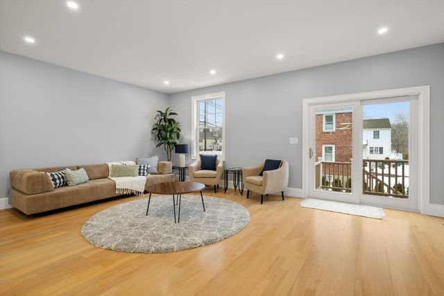 669 Boylston St, Newton, MA 02459