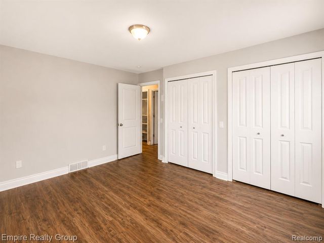 1486 Russ Roy Court, White Lake, MI 48383