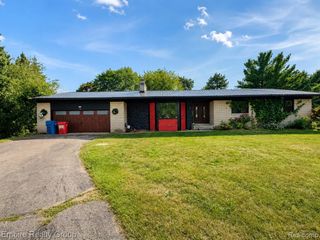 1486 Russ Roy Court, White Lake, MI 48383