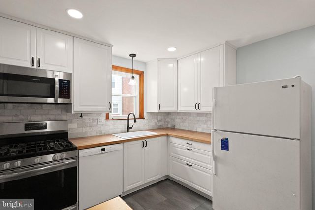 8907 CARLISLE AVE, Baltimore, MD 21236