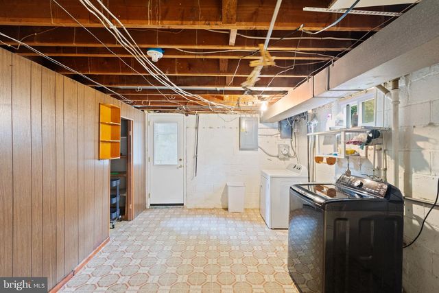 8907 CARLISLE AVE, Baltimore, MD 21236