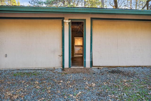 805 Country Rd, Meadow Vista, CA 95722