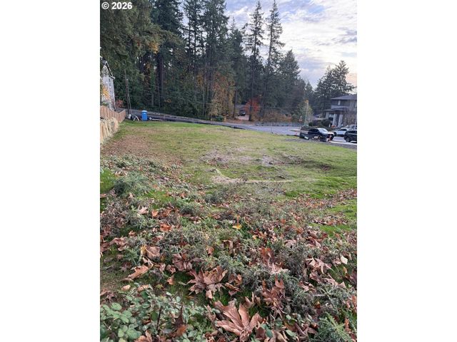 484 Sw 95th Ave, Portland, OR 97225