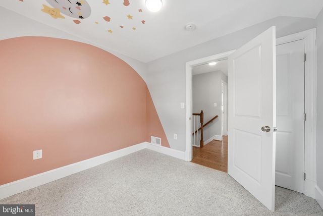 2111 32ND PL SE, Washington, DC 20020