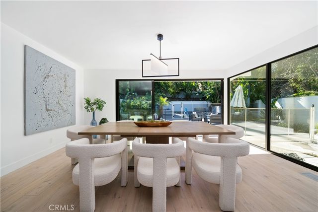 5265 Del Moreno Drive, Woodland Hills, CA 91364